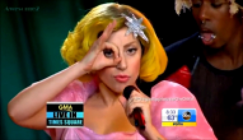 Lady Gaga - Applause OZ Style - GMA Live