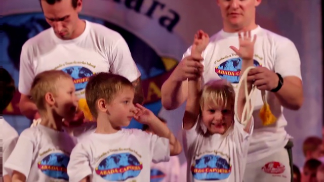 ABADA-CAPOEIRA SAMARA. BATIZADO INFANTIL 2013. САМАРА КАПОЭЙРА 