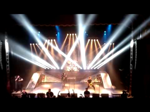 6) Break - Three Days Grace Live in Quebec City 2015-11-10 