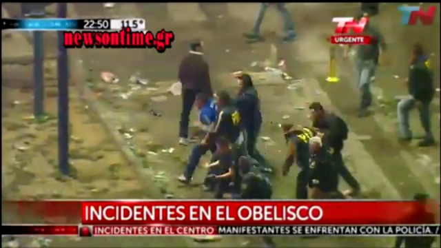 newsontime.gr - Protestas Y Disturbios En Argentina _ #Obelisco Buenos Aires 13 De Julio 2014 