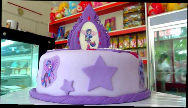 twilight-sparkle-equestria-girl-cake 