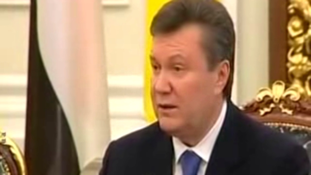 Янукович забыл как называется елка 