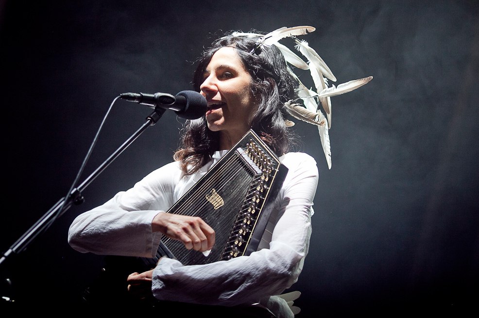 PJ Harvey - This Is Love