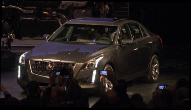 2014 Chevrolet Camaro и 2014 Cadillac CTS показали в 2013 году автосалоне Нью-Йорк