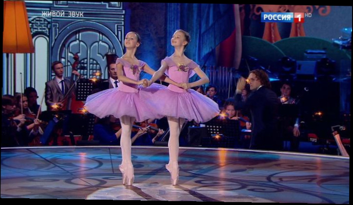 Синяя птица: Ангелина Карамышева и Анна Шарова – «Пиццикато» из балета «Сильвия» Л.Делиб