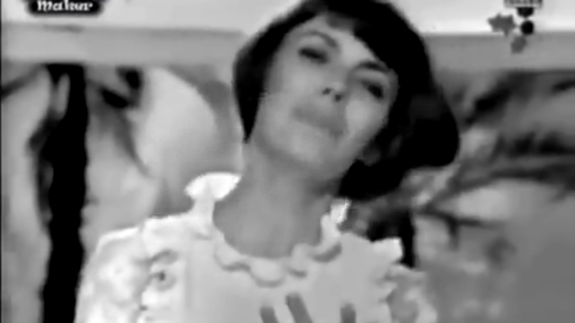 Mireille Mathieu Pardonne moi ce caprice d'enfant -1970 