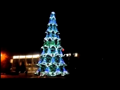 Новогодняя ёлочка в городе Рыбница