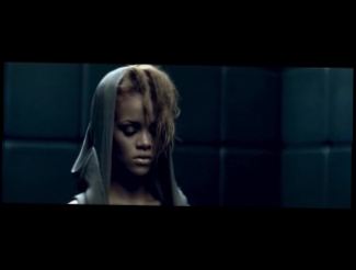 клип Рианна / Rihanna - RUSSIAN ROULETTE 2009 г. с переводом HD 720 