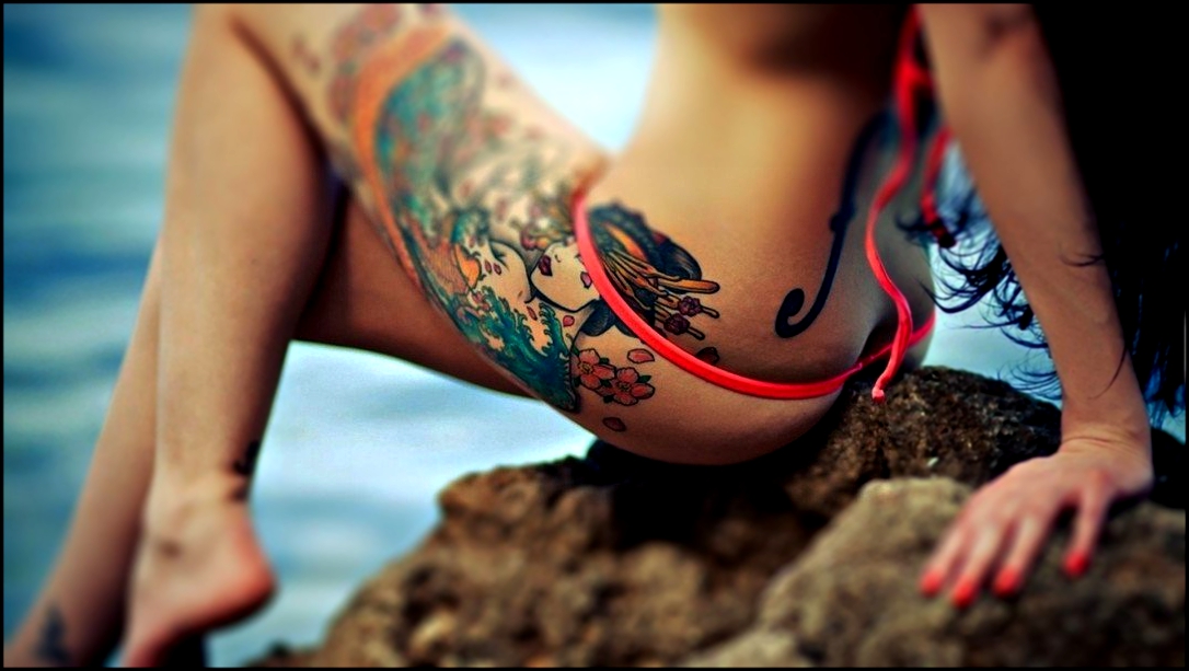 татуировки на девушках 1