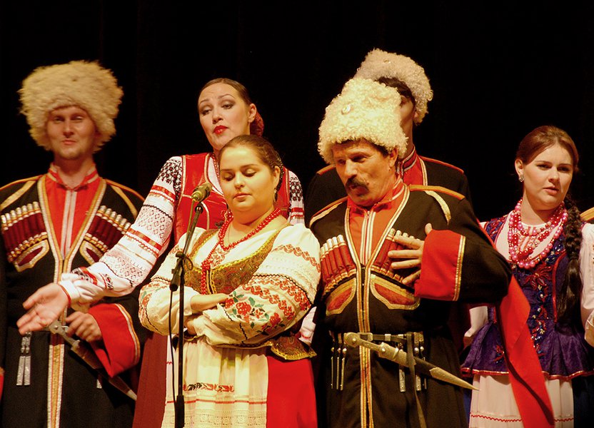 Кубанский Казачий хор - На поле танки грохотали